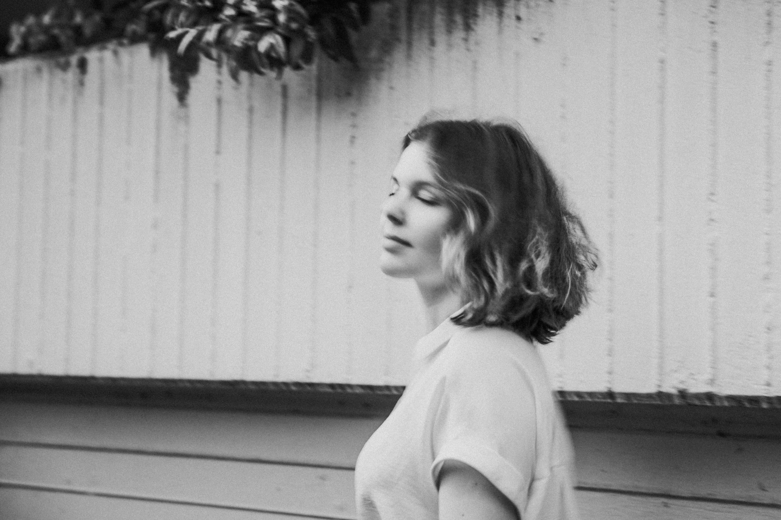 Empowermentshooting Portrait schwarz weiß Wiesbaden