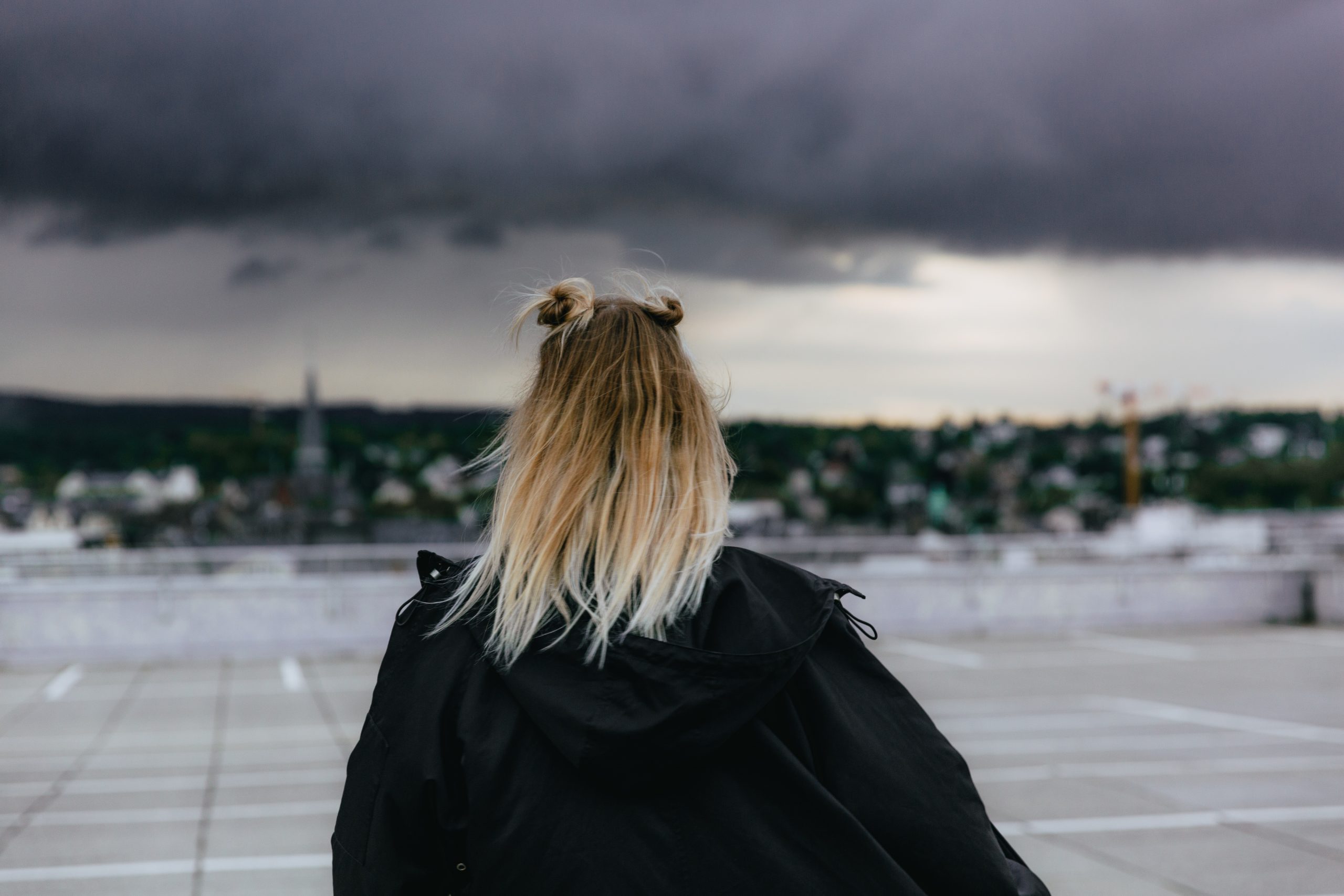 Parkdeck Shooting Portrait Gewitter